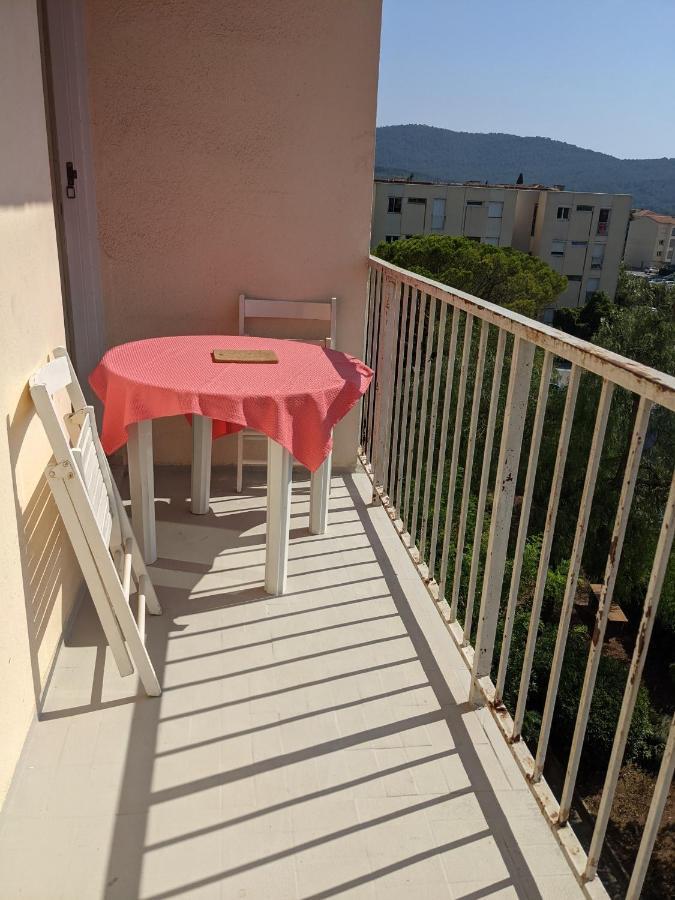 Superbe T2 Proche Des Plages Et Des Commerces Hyères Exterior foto